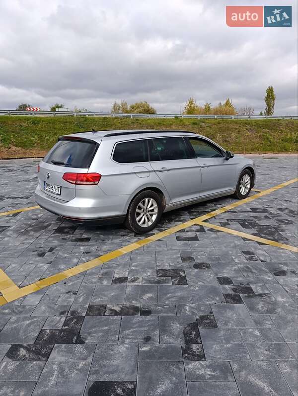 Універсал Volkswagen Passat 2019 в Звягелі фото 10 Універсал Volkswagen Passat 2019 в Звягелі