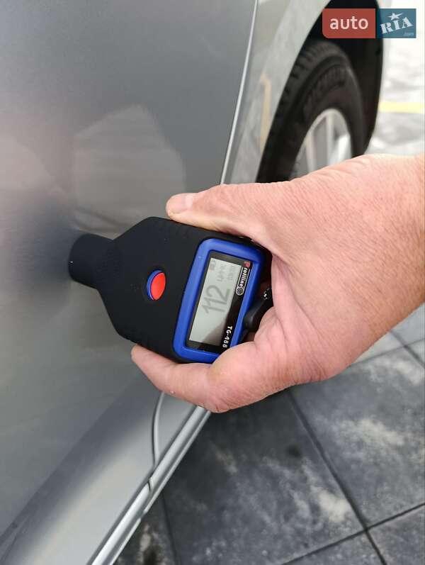 Універсал Volkswagen Passat 2019 в Звягелі фото 40 Універсал Volkswagen Passat 2019 в Звягелі