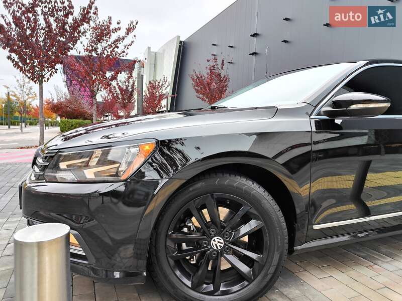 Седан Volkswagen Passat 2015 в Киеве фото 6 Седан Volkswagen Passat 2015 в Киеве