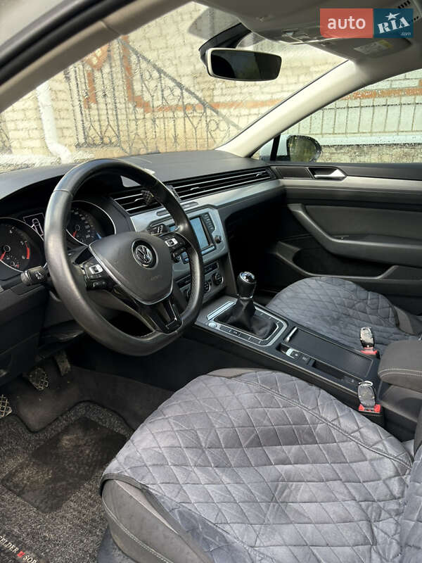 Универсал Volkswagen Passat 2015 в Теплике фото 13 Универсал Volkswagen Passat 2015 в Теплике