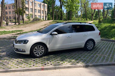 Универсал Volkswagen Passat 2013 в Тернополе