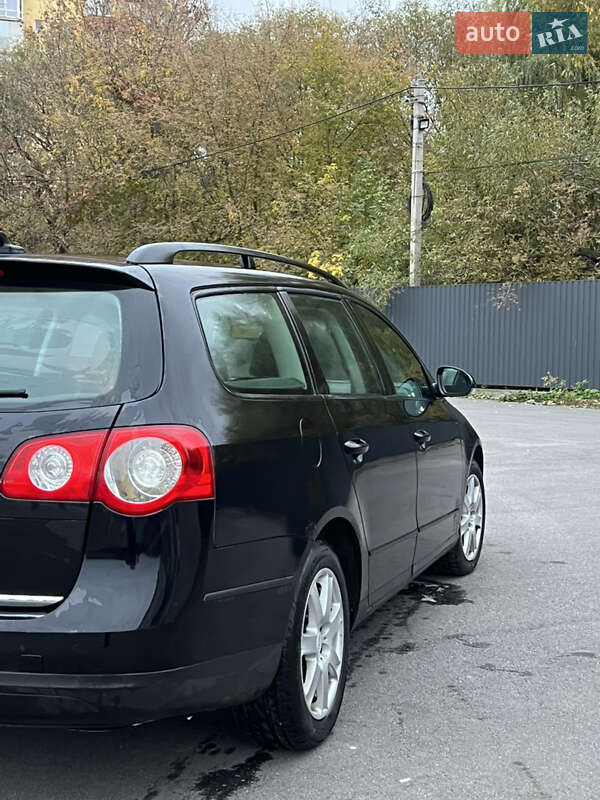 Універсал Volkswagen Passat 2010 в Вінниці
