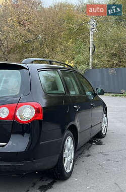 Универсал Volkswagen Passat 2010 в 