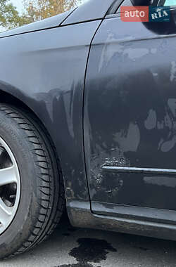 Универсал Volkswagen Passat 2010 в 