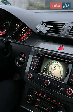 Универсал Volkswagen Passat 2010 в 