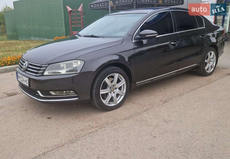Седан Volkswagen Passat 2011 в Бердичеве