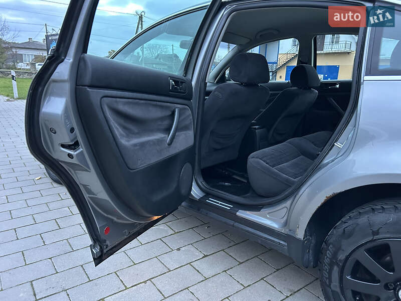 Седан Volkswagen Passat 2002 в Долині