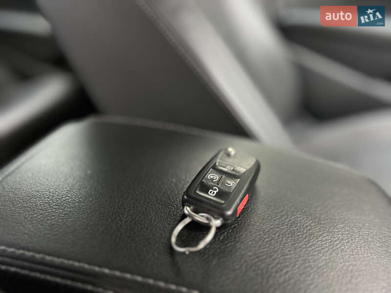 Седан Volkswagen Passat 2020 в Киеве