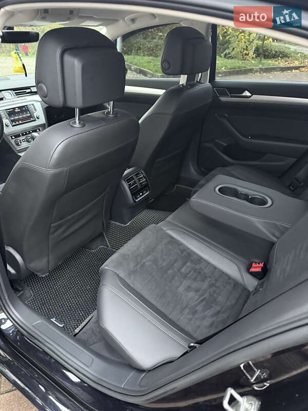Седан Volkswagen Passat 2015 в Калуше фото 13 Седан Volkswagen Passat 2015 в Калуше