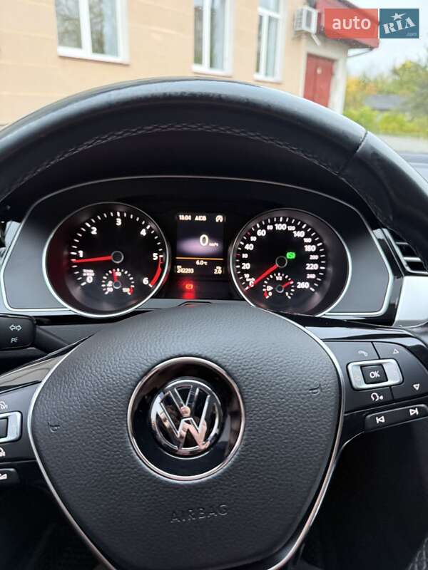 Седан Volkswagen Passat 2015 в Калуше фото 23 Седан Volkswagen Passat 2015 в Калуше
