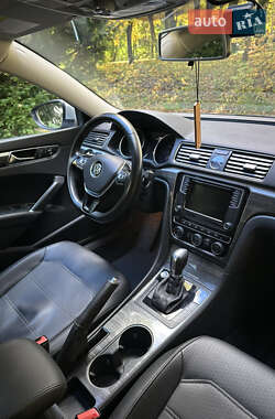 Седан Volkswagen Passat 2016 в  фото 20 Седан Volkswagen Passat 2016 в
