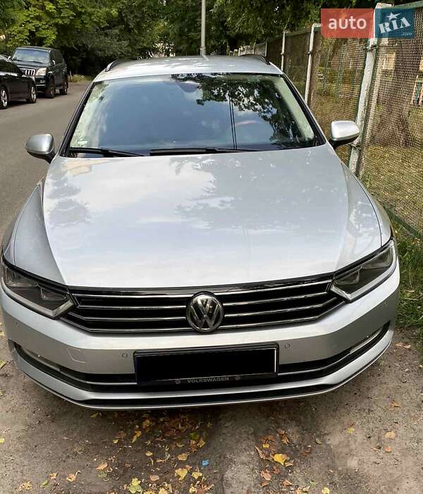 Универсал Volkswagen Passat 2015 в Киеве фото 3 Универсал Volkswagen Passat 2015 в Киеве