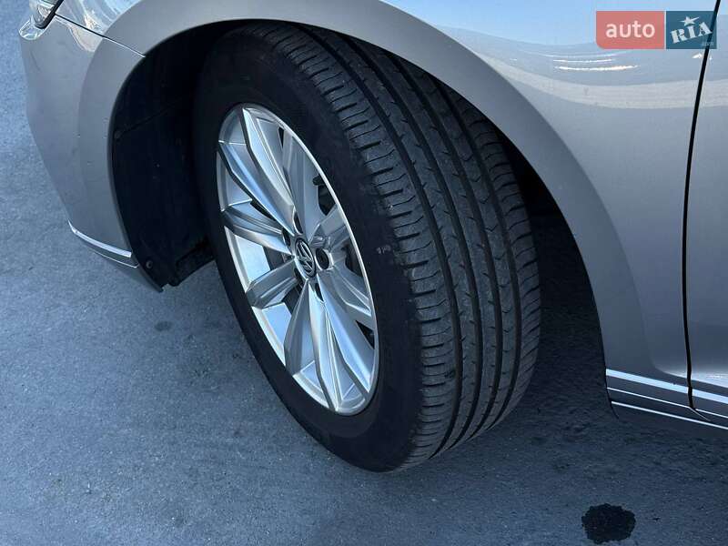 Универсал Volkswagen Passat 2021 в Ровно фото 7 Универсал Volkswagen Passat 2021 в Ровно