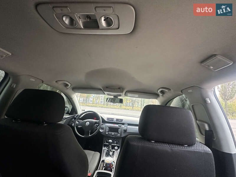 Универсал Volkswagen Passat 2005 в Киеве фото 11 Универсал Volkswagen Passat 2005 в Киеве