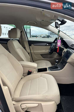 Универсал Volkswagen Passat 2011 в 