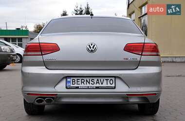 Седан Volkswagen Passat 2015 в 