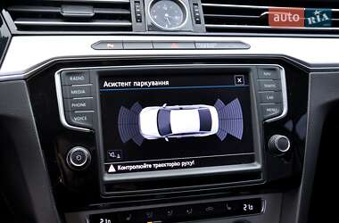 Седан Volkswagen Passat 2015 в 