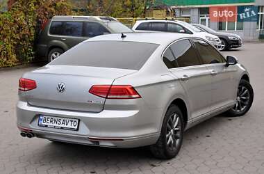 Седан Volkswagen Passat 2015 в 