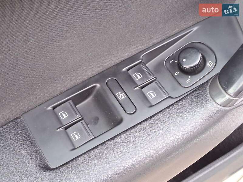 Универсал Volkswagen Passat 2013 в Одессе