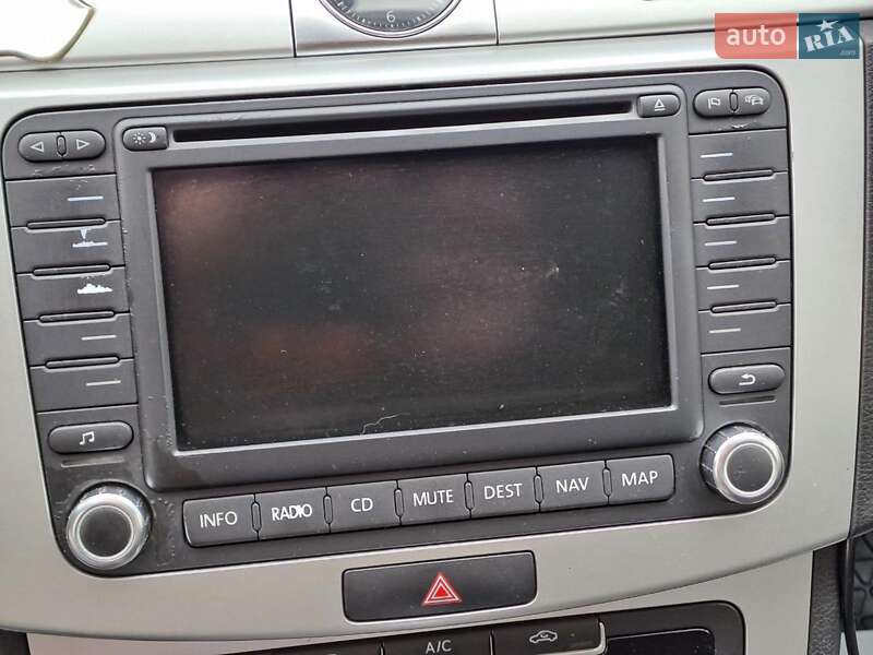 Универсал Volkswagen Passat 2013 в Одессе