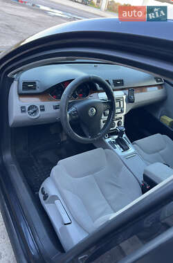 Универсал Volkswagen Passat 2005 в  фото 8 Универсал Volkswagen Passat 2005 в