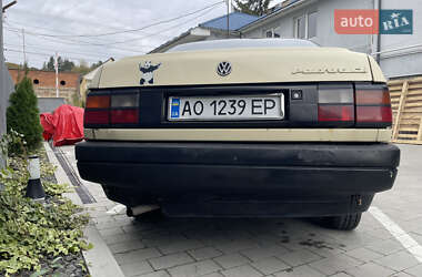 Седан Volkswagen Passat 1991 в Ужгороде