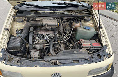 Седан Volkswagen Passat 1991 в Ужгороде