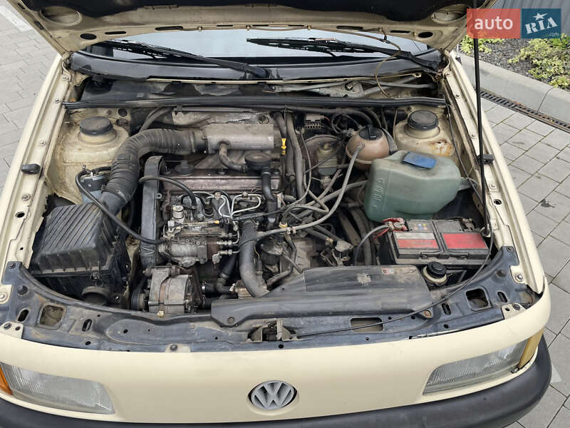 Седан Volkswagen Passat 1991 в Ужгороде фото 30 Седан Volkswagen Passat 1991 в Ужгороде