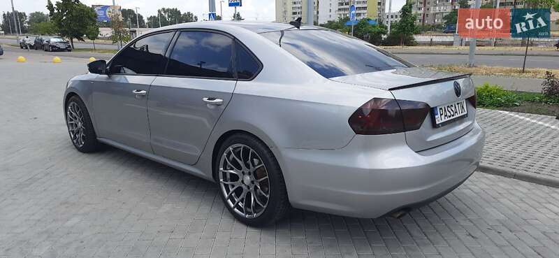 Седан Volkswagen Passat 2013 в Сквирі