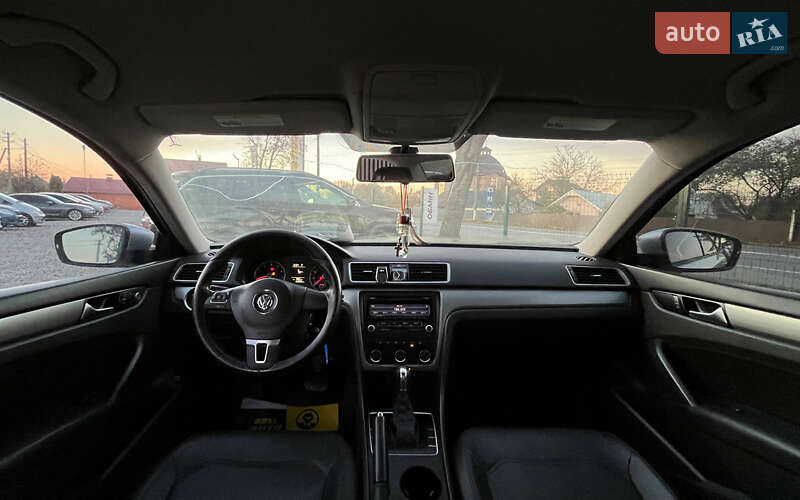 Універсал Volkswagen Passat 2012 в Коломиї