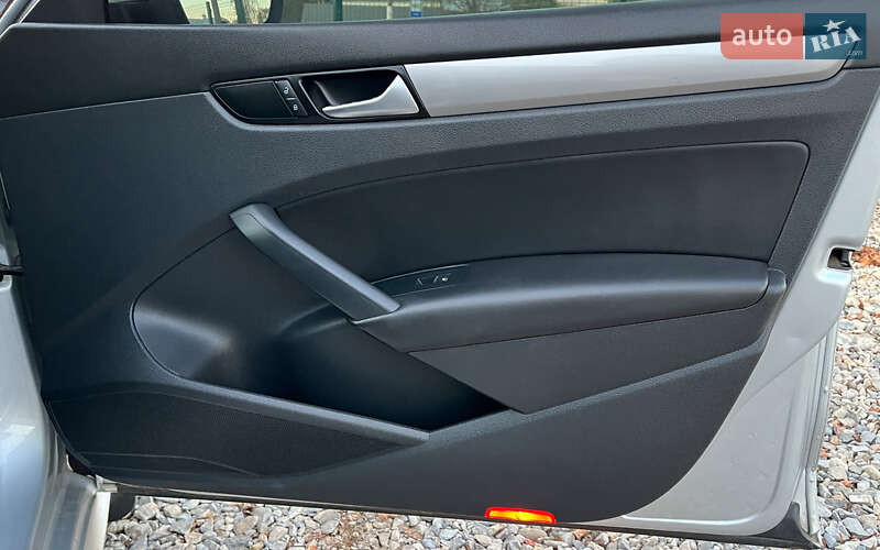 Універсал Volkswagen Passat 2012 в Коломиї