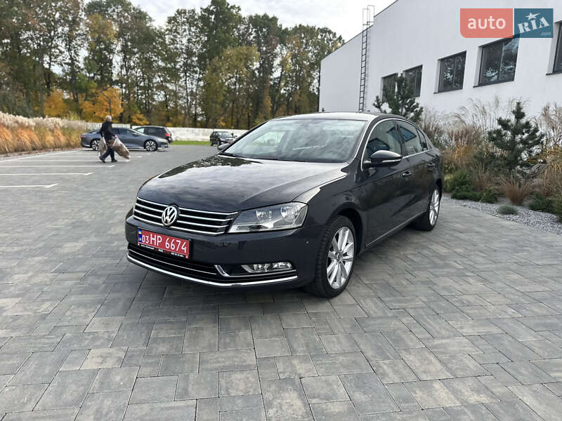 Volkswagen Passat 2011