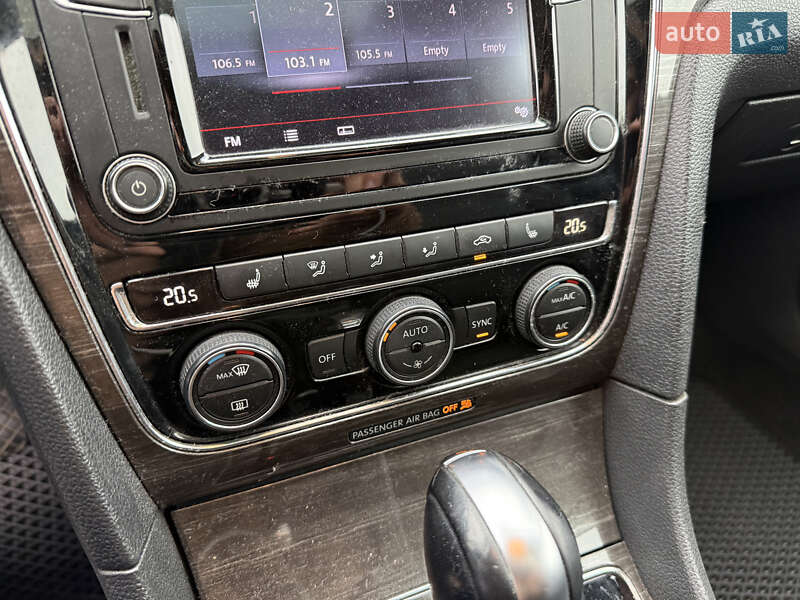 Седан Volkswagen Passat 2015 в Киеве фото 20 Седан Volkswagen Passat 2015 в Киеве