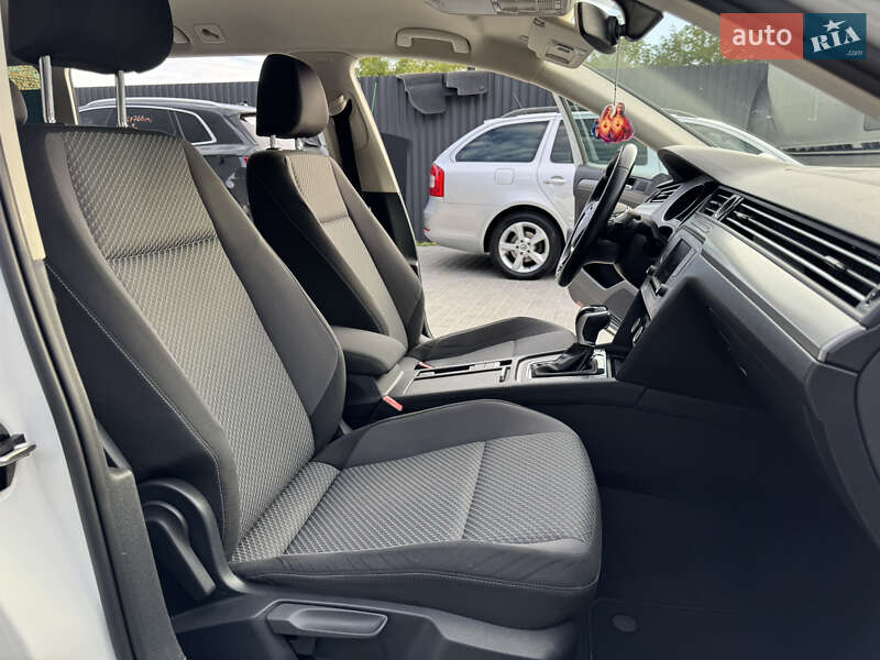 Універсал Volkswagen Passat 2015 в Мукачевому фото 37 Універсал Volkswagen Passat 2015 в Мукачевому