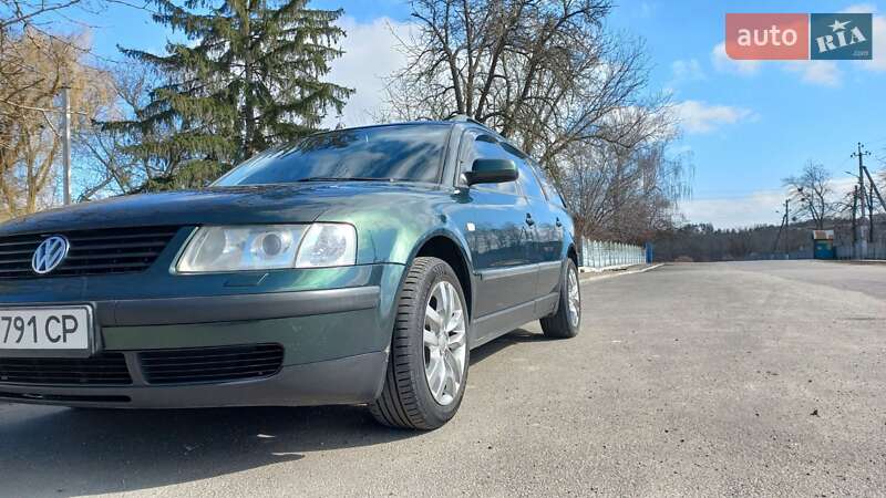 Універсал Volkswagen Passat 1998 в Обухові
