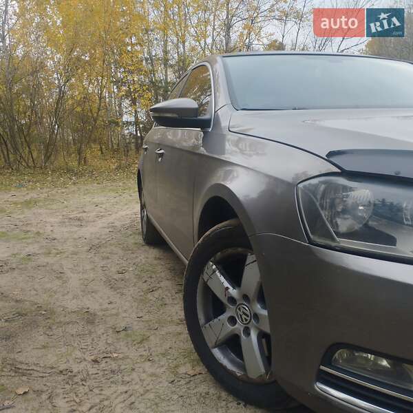 Седан Volkswagen Passat 2011 в Киеве фото 12 Седан Volkswagen Passat 2011 в Киеве