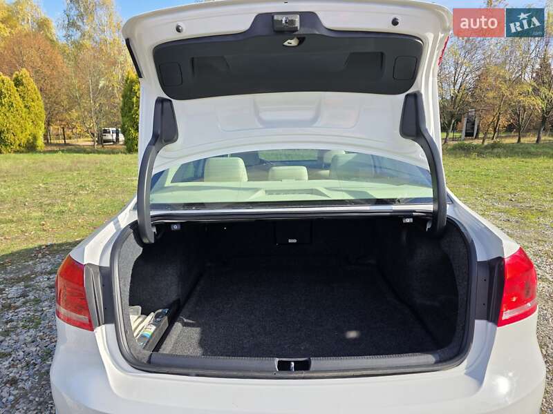 Седан Volkswagen Passat 2012 в Івано-Франківську фото 20 Седан Volkswagen Passat 2012 в Івано-Франківську