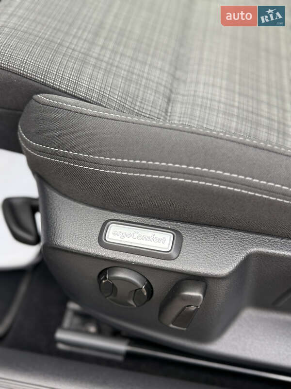 Універсал Volkswagen Passat 2020 в Луцьку