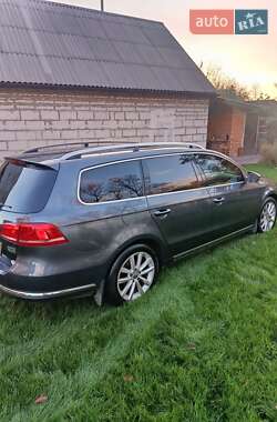 Универсал Volkswagen Passat 2011 в 