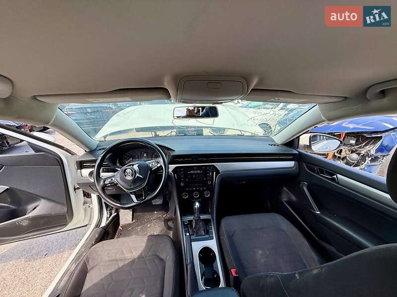 Седан Volkswagen Passat 2020 в Киеве