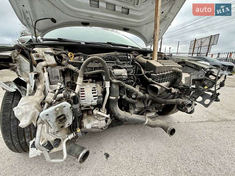 Седан Volkswagen Passat 2020 в Киеве