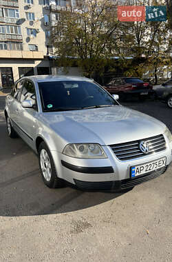 Седан Volkswagen Passat 2002 в Одесі