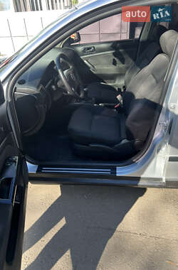Седан Volkswagen Passat 2002 в  фото 9 Седан Volkswagen Passat 2002 в