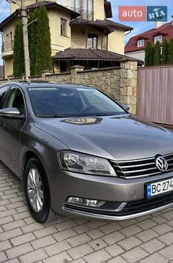 Седан Volkswagen Passat 2012 в Львові