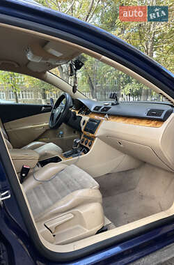 Универсал Volkswagen Passat 2006 в  фото 3 Универсал Volkswagen Passat 2006 в