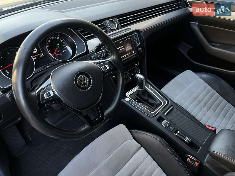 Универсал Volkswagen Passat 2015 в Харькове