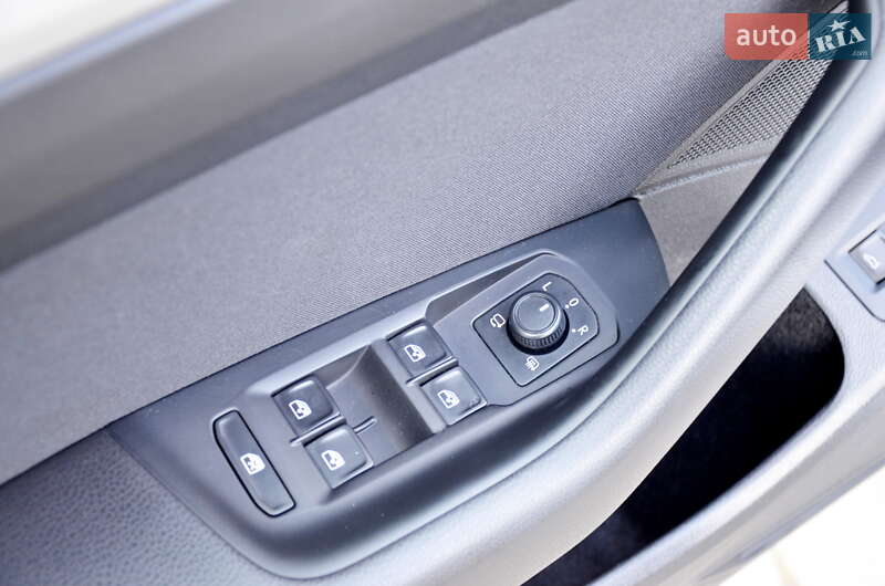 Универсал Volkswagen Passat 2018 в Ивано-Франковске фото 44 Универсал Volkswagen Passat 2018 в Ивано-Франковске