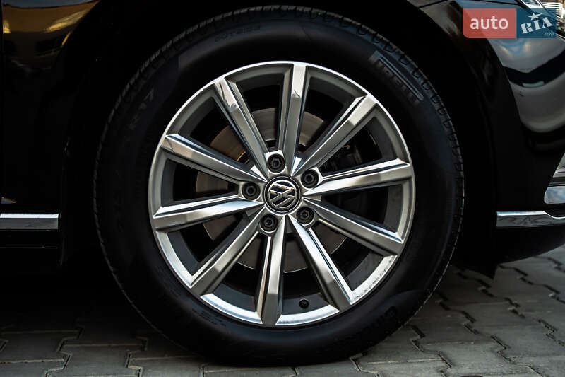 Универсал Volkswagen Passat 2019 в Луцке
