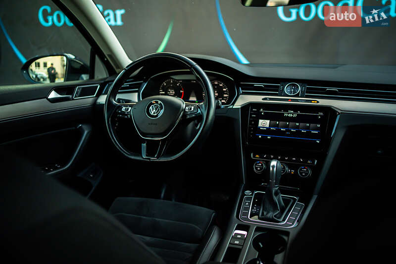 Универсал Volkswagen Passat 2019 в Луцке
