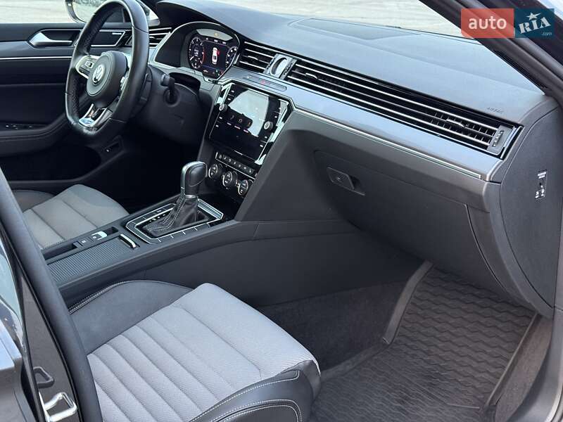 Седан Volkswagen Passat 2018 в Чернівцях